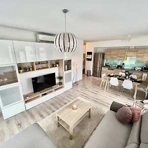 Diamond - 3 Bedroom, Luxurious In The Heart Of The Budapest